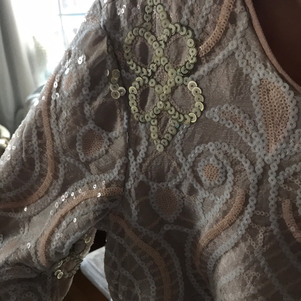 Dress - Picture 6 of 7